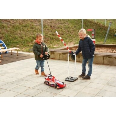 Apsauginė užtvara vaikų eismo aikštelei