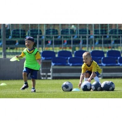 Minkštas kamuolys futbolui, kvadratui, tinkliniui 1